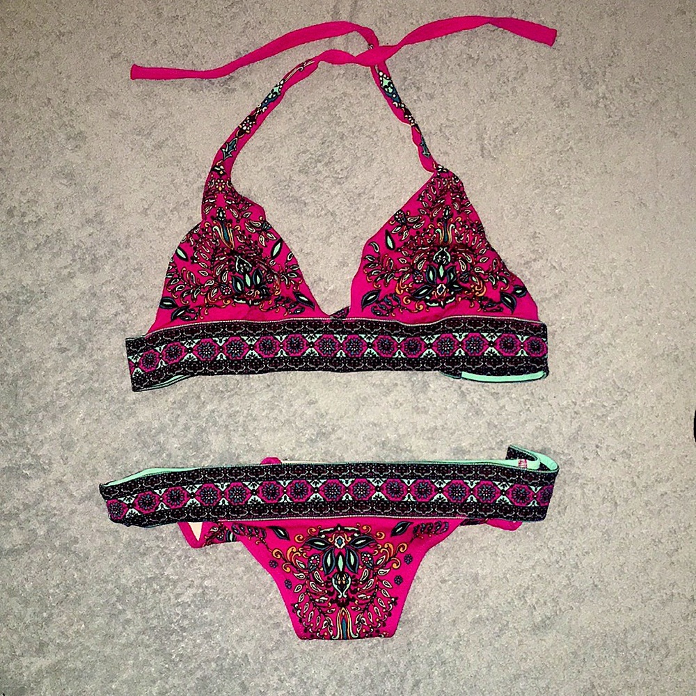 Victoria’s Secret bikini